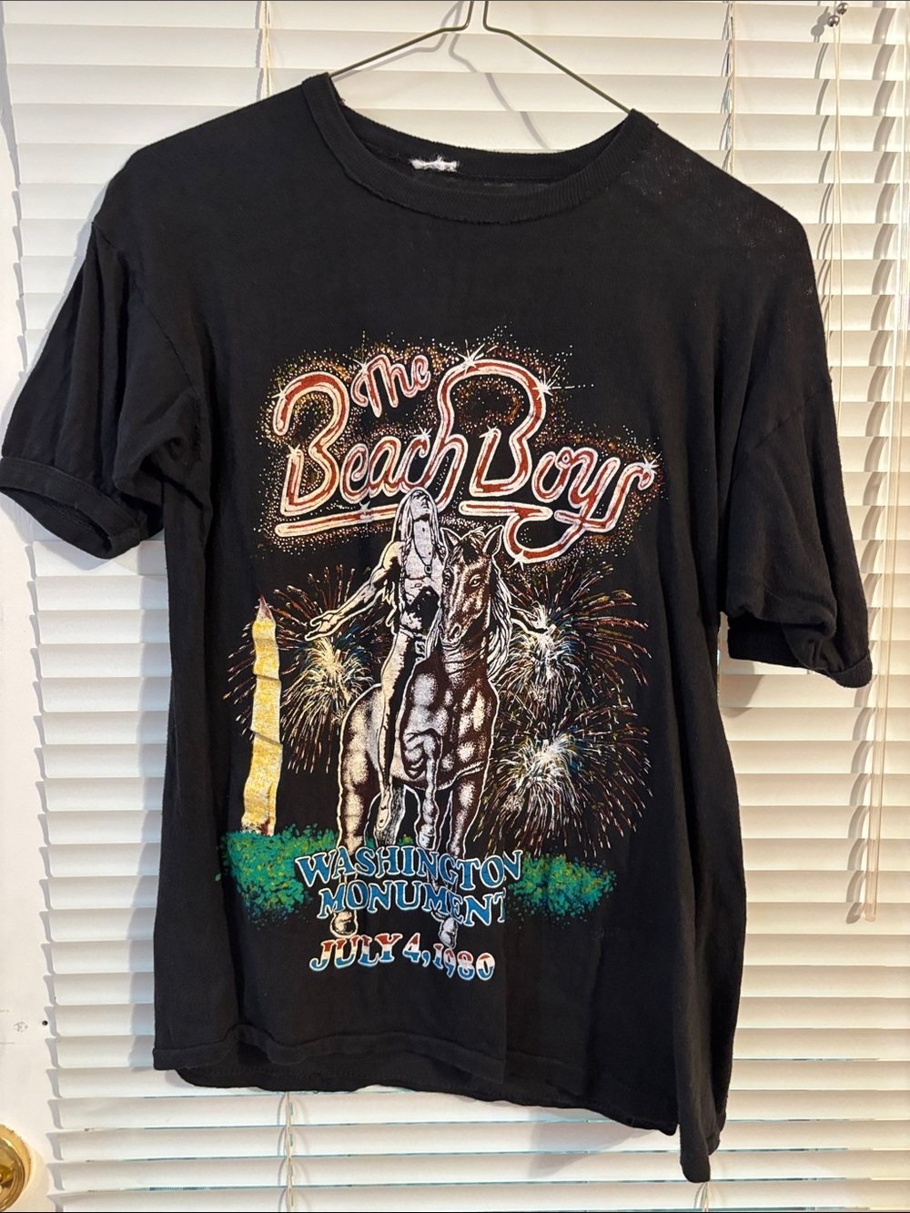Vintage Women’s July 4th 1980 The Beach Boys Washington Monument Concert T-Shirt